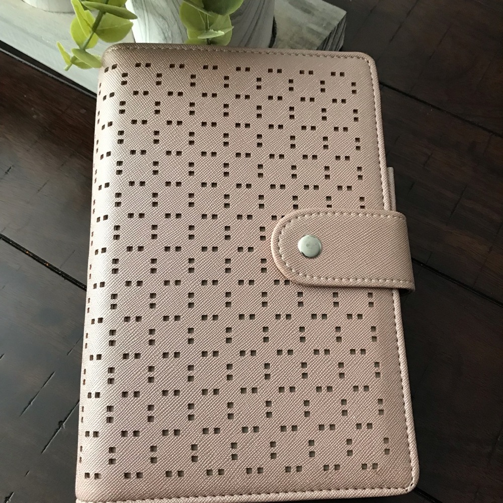 Medium size ring planner